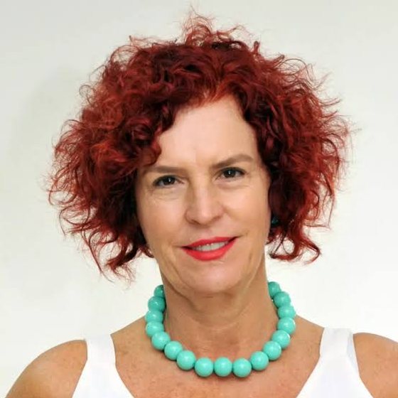 FLÁVIA LANCHA