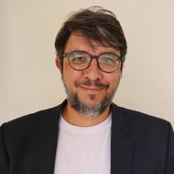 CARLOS MACHADO