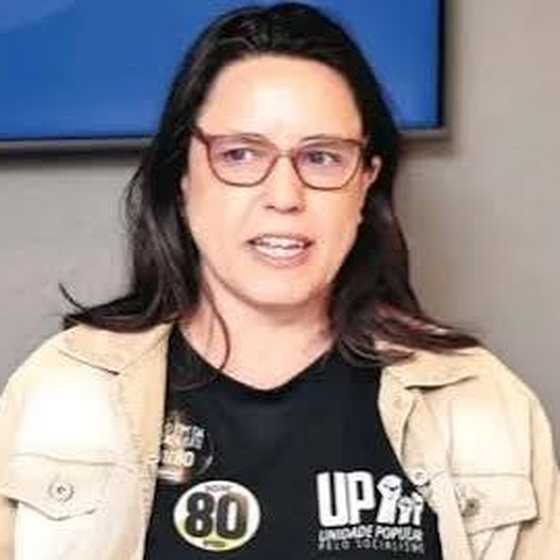 MAÍRA DE SOUZA