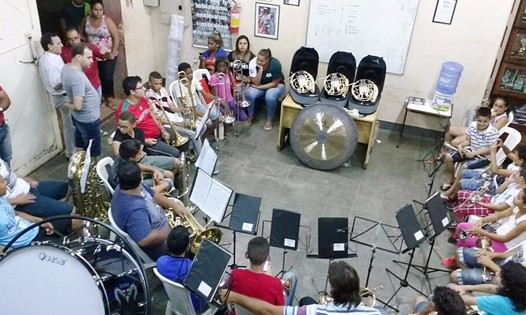 Prefeitura de CP completa instrumentos da Banda Marcial Maestro Rossini