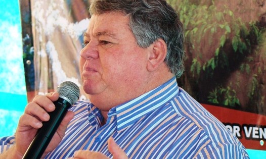 Governo de RC estenderá redes de agua e esgoto para o Residencial Farid Salomão