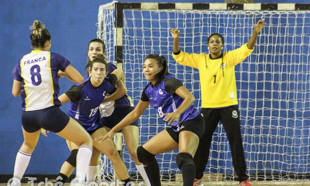 Handebol feminino busca reabilitação hoje contra o Taubaté em casa