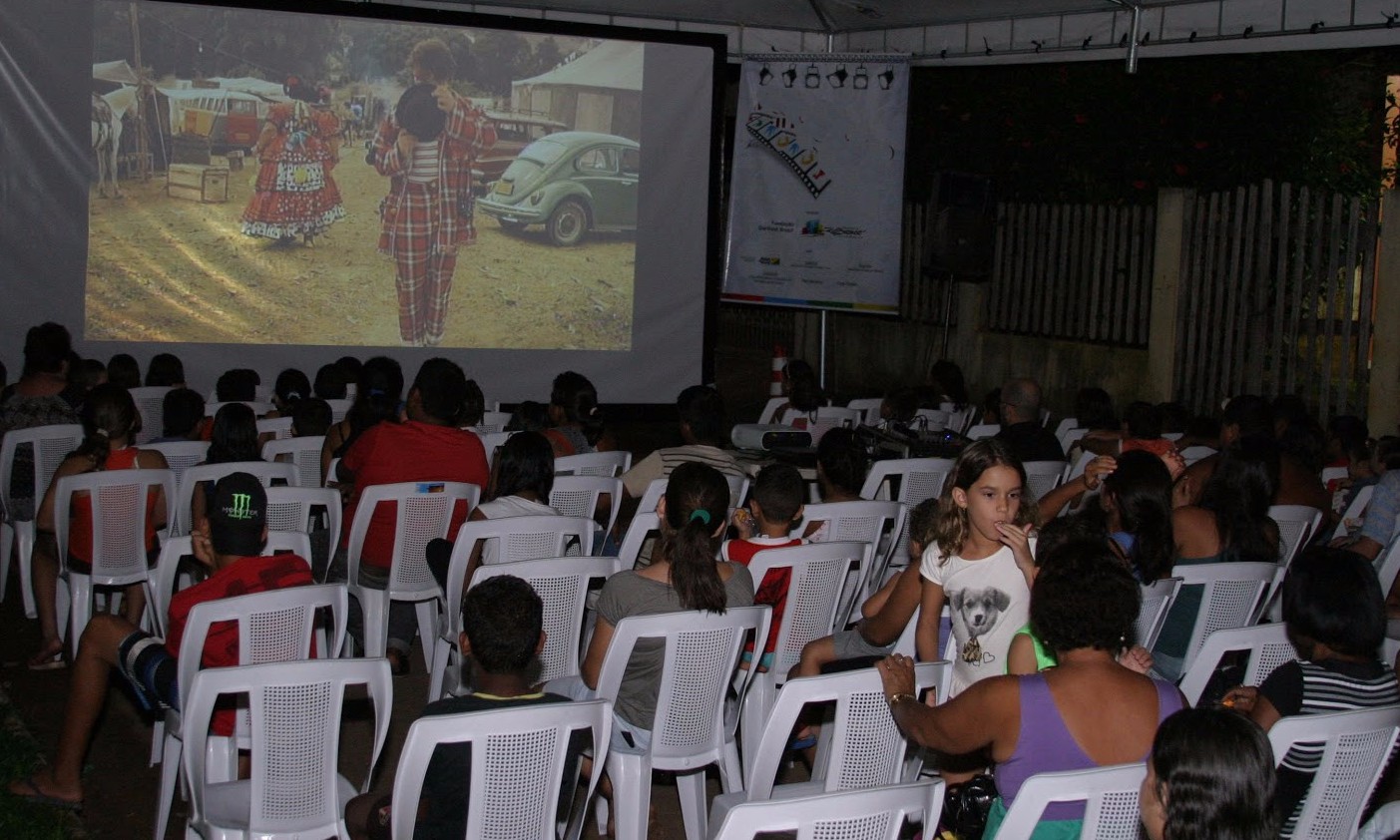 Kit de Cinema Digital chega: instalação na Biblioteca, mas antes sessões no CLT
