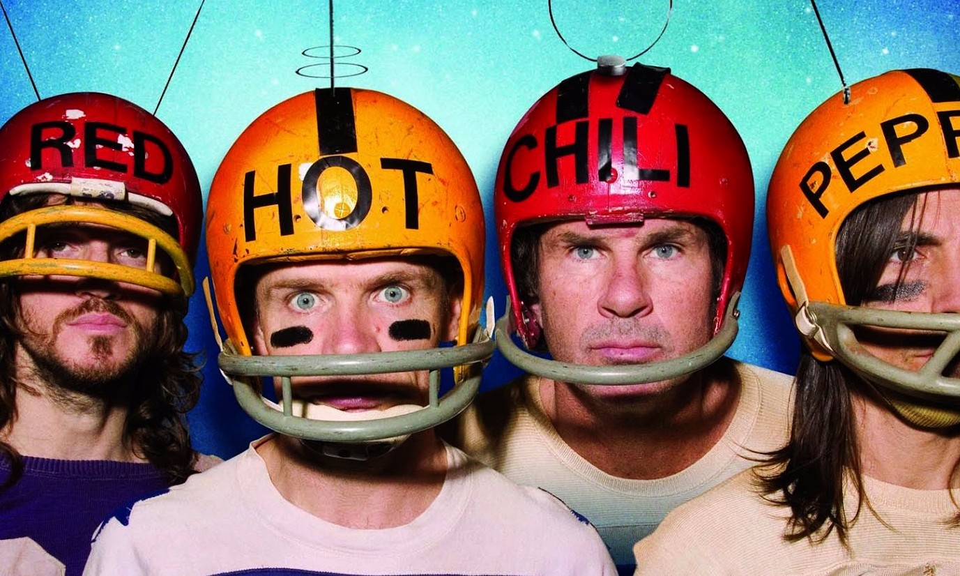 Banda Sex Magic interpreta sucessos do Red Hot Chili Peppers