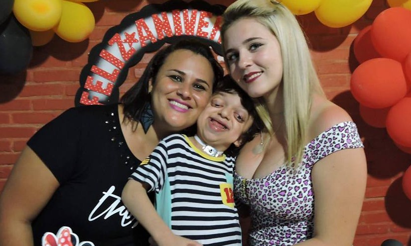 Kawan Henrique tem alta da UTI e se recupera de cirurgia em quarto normal do HC
