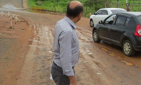 Vereador Claudinei da Rocha anuncia conclusão do asfalto no Jardim Simões