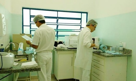 Cristais cria programa de fornecimento de próteses dentárias gratuitas
