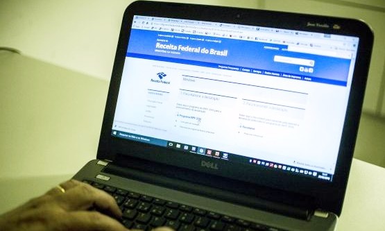 Contribuintes têm até hoje para entregar declaração do Imposto de Renda