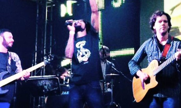 Para a chegada do feriado, Mercury’s Music Pub tem música em dose dupla