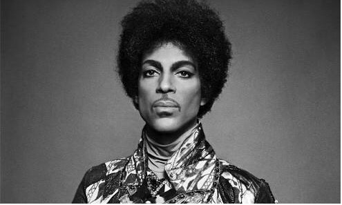 Aos 57 anos, cantor Prince é encontrado morto nos EUA, na manhã desta quinta