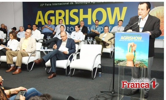 Alckmin e Fábio Meirelles abrem Agrishow apostando
no setor em tempos de crise