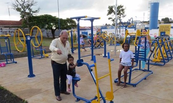 Laercinho pede mais cinco academias ao ar livre para bairros de várias regiões