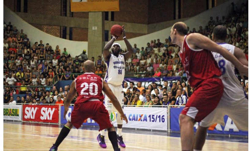 Mogi vence Basquete Cearense com tranquilidade e fecha a série em 3 a 1