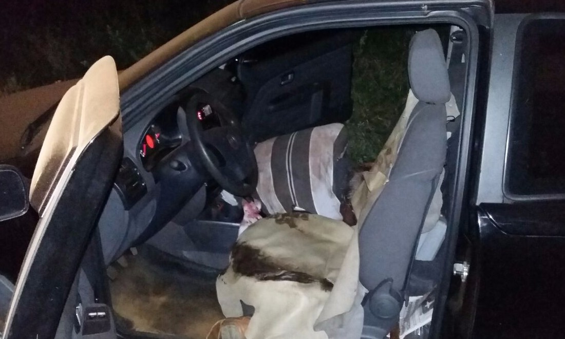 Homem encontrado morto em carro no City Petrópolis: menor confessa agressão