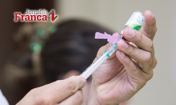Franca recebe mais 34 mil doses de vacina e cidades buscam meta de imunização