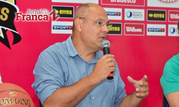 Sidnei, Alexandre, PSDB e os erros mortais. A política é mesmo como uma nuvem…