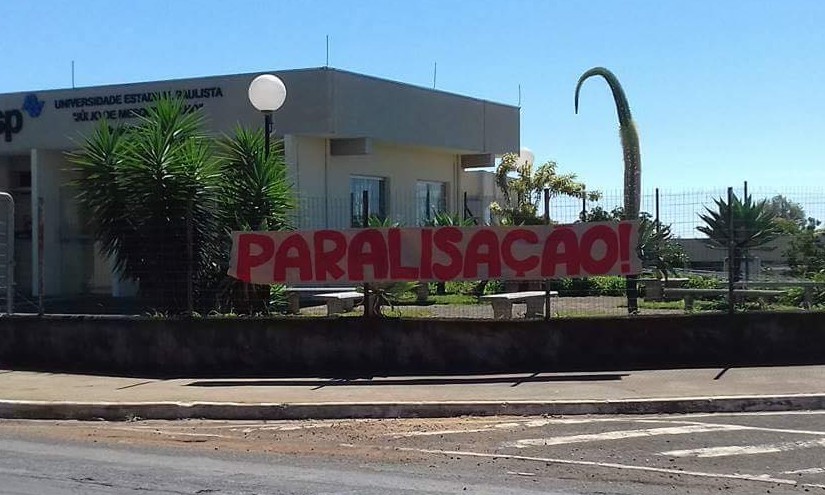 Estudantes da Unesp Franca se mobilizam e ocupam prédio exigindo mudanças