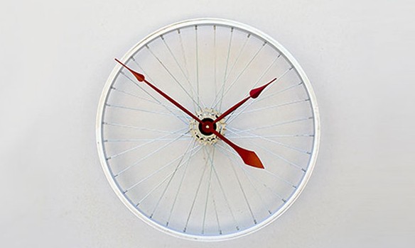 Relógio de roda de bicicleta é cool e super descolado para a decoração da casa