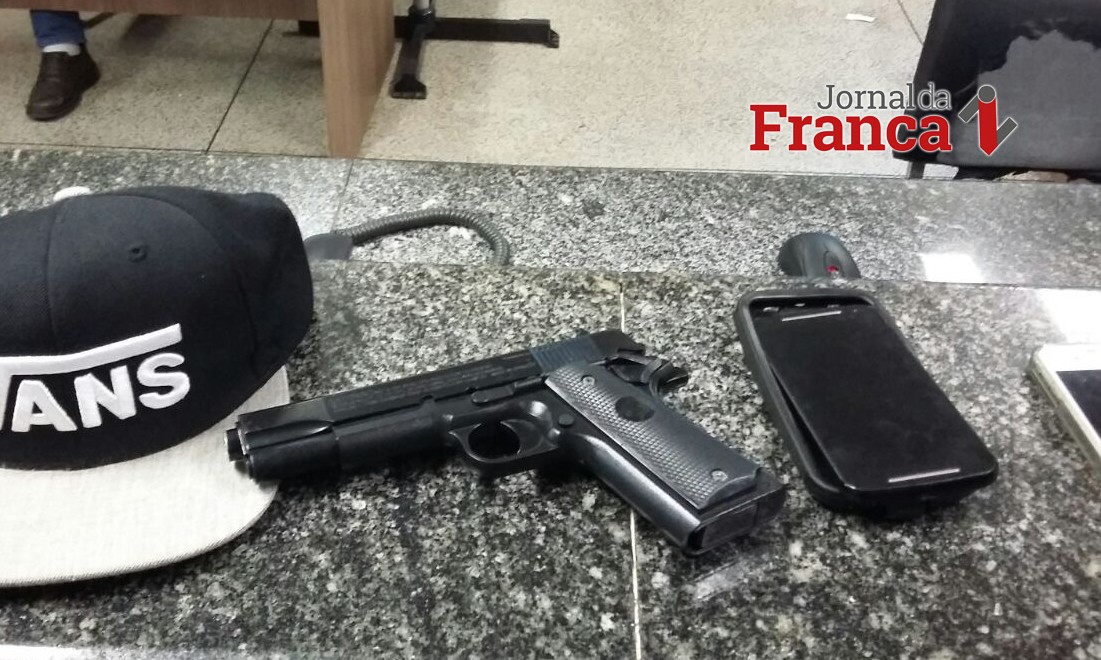 Dupla rouba celulares e acaba presa no Parque Dom Pedro em Franca