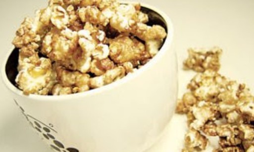 Aprenda como fazer pipoca doce com zero açúcar para as festas juninas