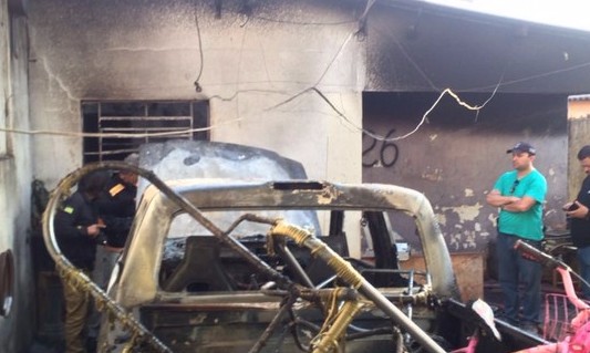 Pais saem, deixam criança de 10 anos sozinha e ela morre em incêndio em casa