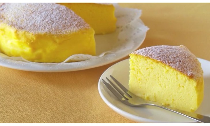Conheça o bolo de três ingredientes que está fazendo sucesso na internet