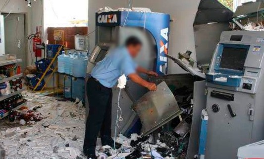 Bandidos atacam novamente e explodem agência em Ituverava