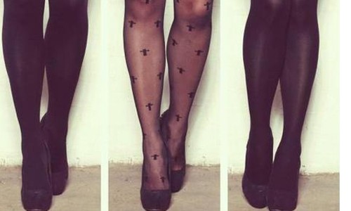Meia-calça é aliada feminina para o uso de saias e vestidos nos dias de inverno
