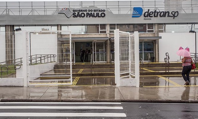 Funcionários do Detran entram em greve na região de Franca