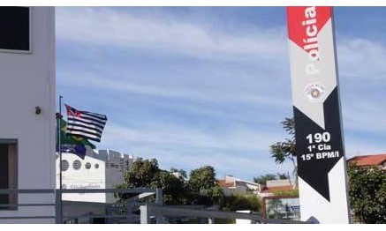 Ladrões invadem loja no Centro durante a noite e levam R$ 2,8 mil