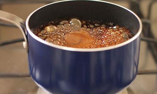 Aprenda como fazer molho Teriyaki com facilidade para incrementar seus pratos