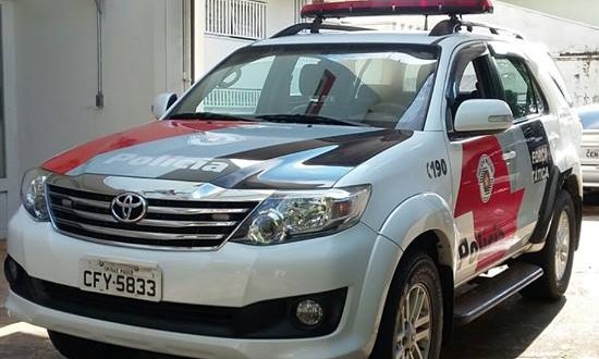Casa é invadida por ladrões que fizeram limpa e roubaram também um Rifle