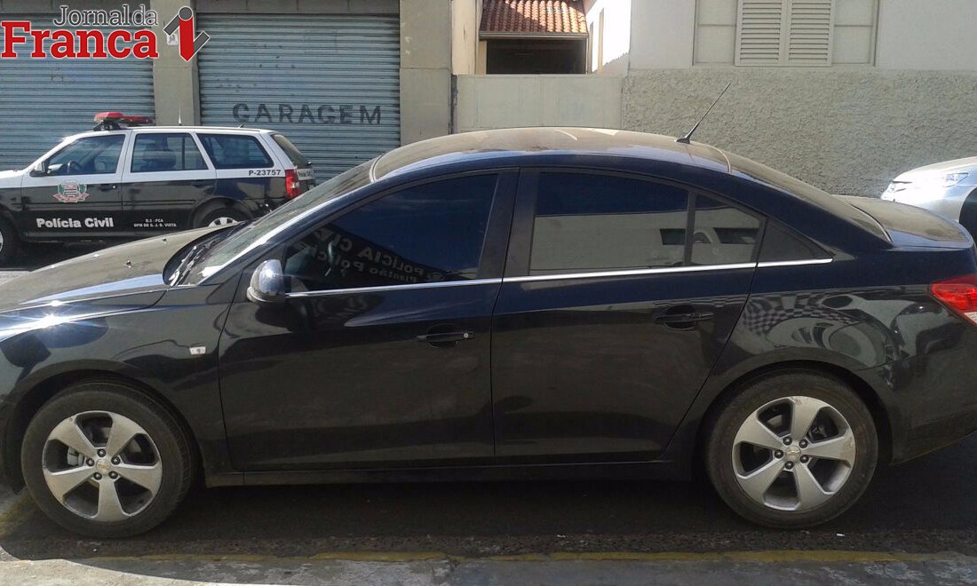 Gêmeos roubaram carro no Parque Dom Pedro e um acabou na cadeia de Franca