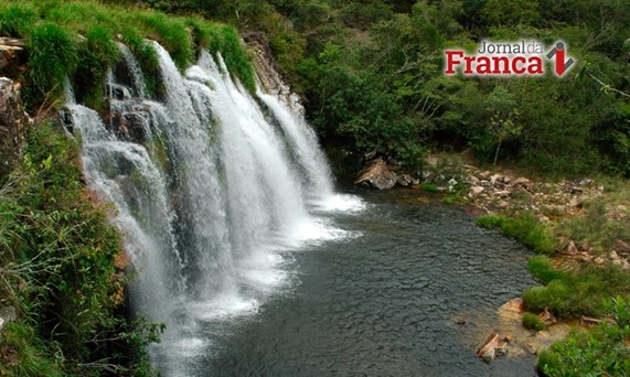 Doze cidades próximas a Franca na regionalização do turismo em Minas Gerais
