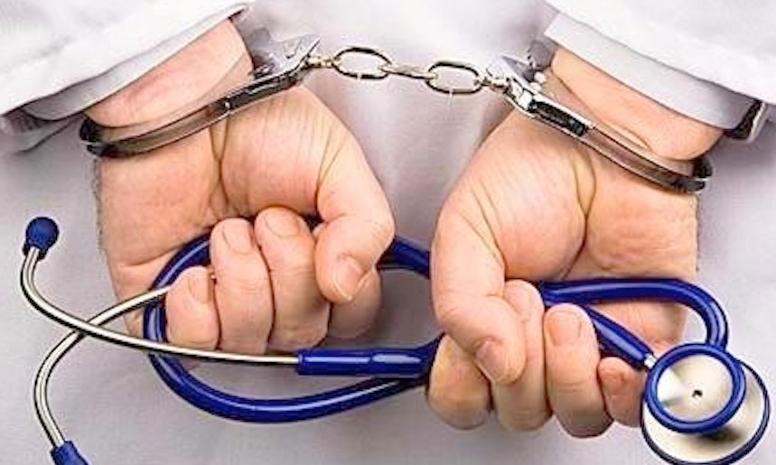 Enfermeira recebe cantada de médico da UPA no “zap zap” e marido se revolta
