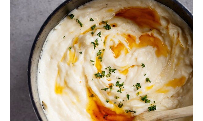 Você precisa conhecer a receita do melhor purê de batatas do mundo