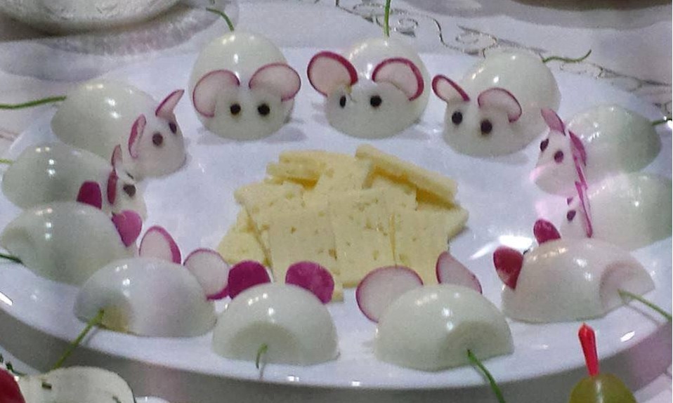 Comidas criativas funcionam como um adereço de decoração e inovam eventos