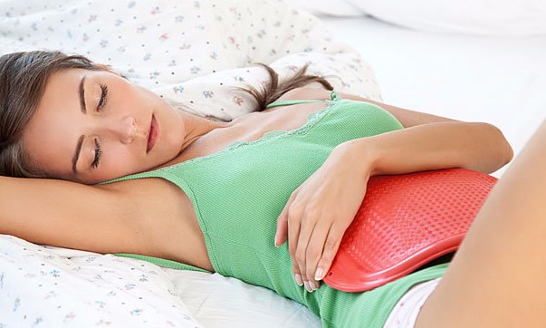 Conheça os chás naturais que aliviam os sintomas e incômodos da menstruação
