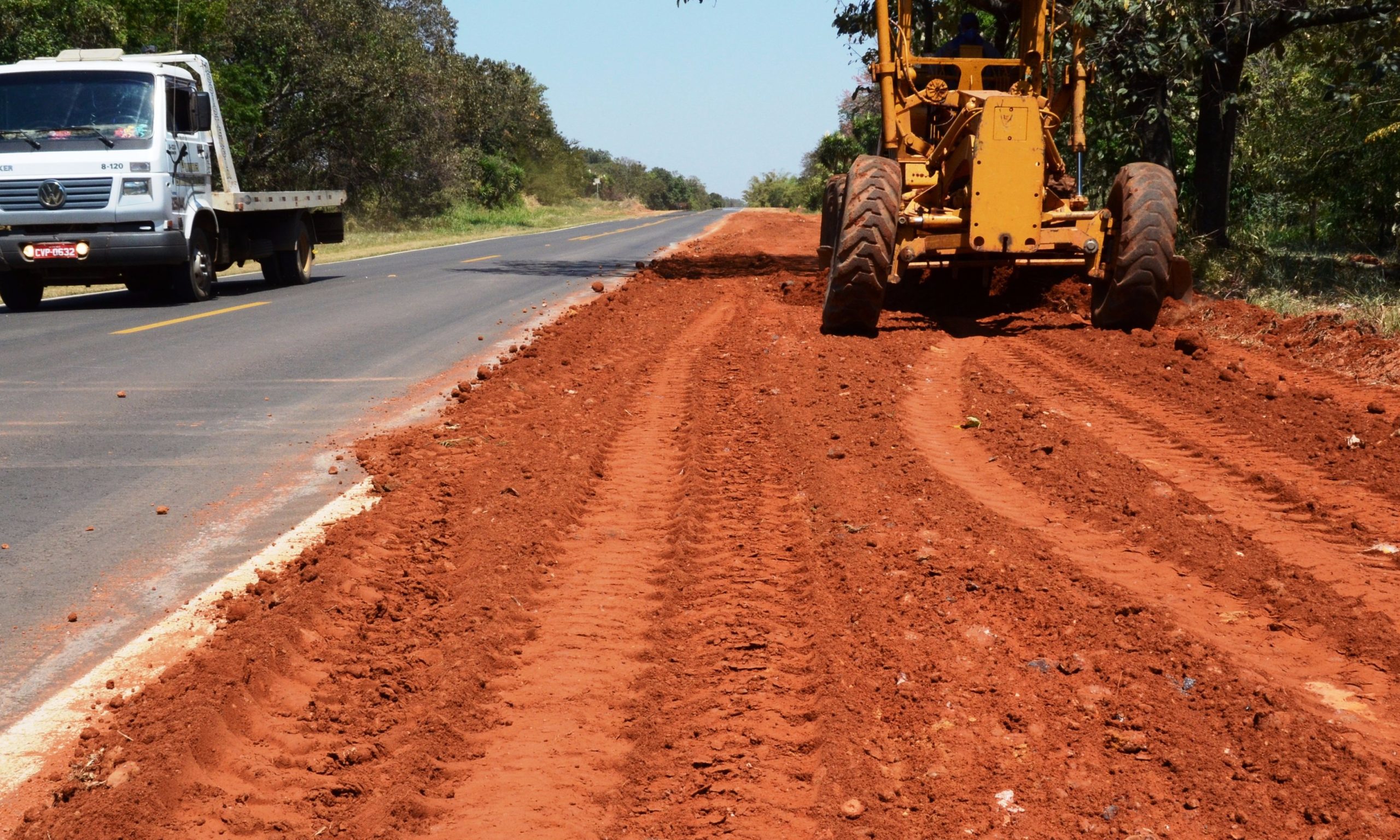 Prefeitura de Franca faz manutenção e melhorias em várias rodovias vicinais