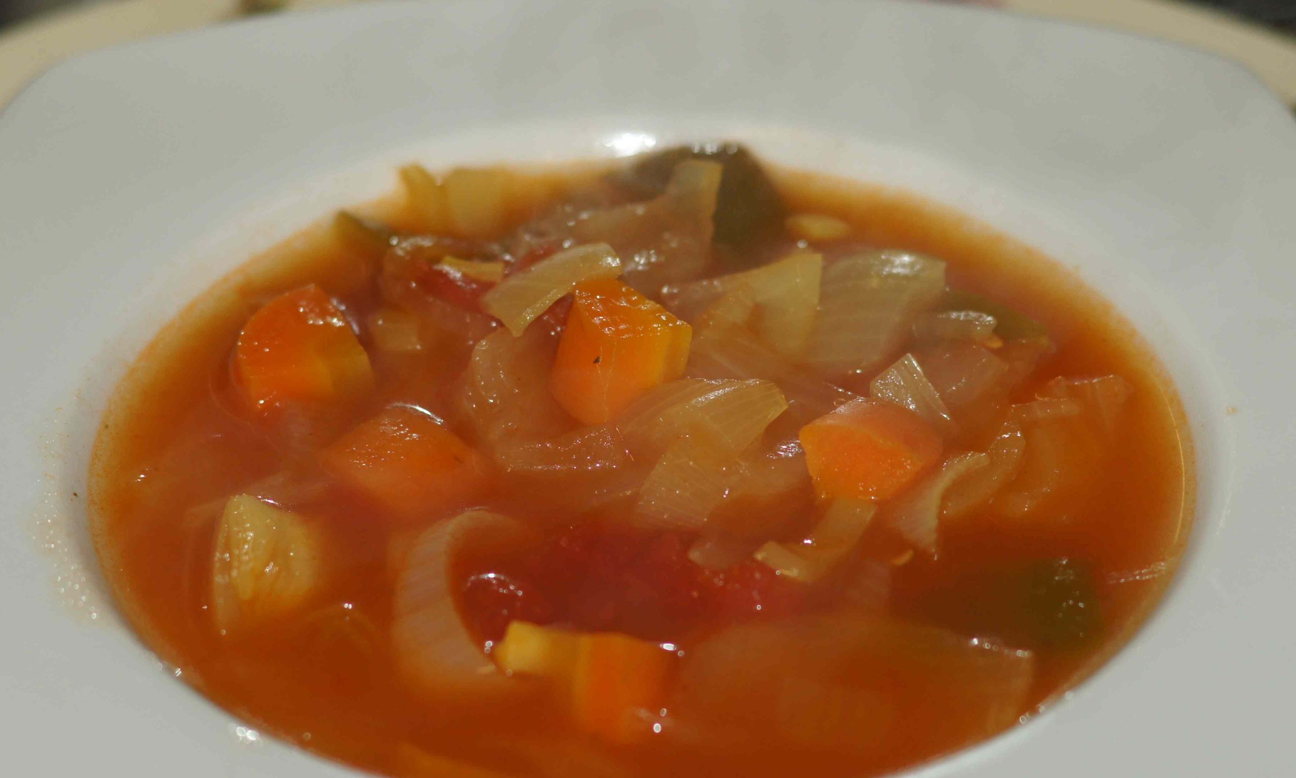 Sopa milagrosa ajuda a perder 3 quilos em uma semana. Veja como fazer
