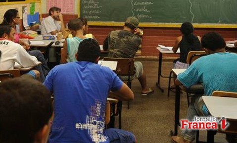 Reforma flexibiliza currículo do ensino médio e vai valer a partir de 2018