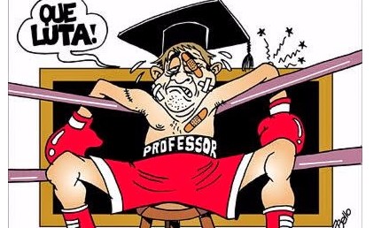 Professora da rede pública responde a processo por puxar orelha de aluno