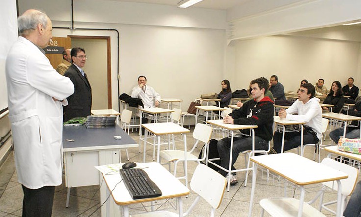 MEC divulga lista de novas faculdades que implantarão cursos de medicina