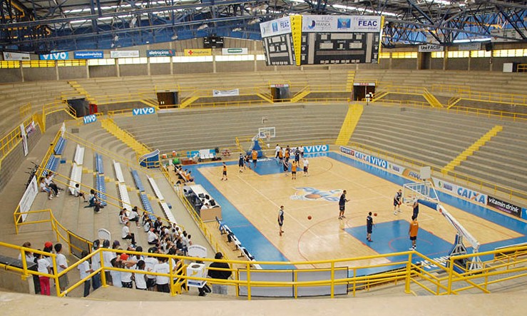 Franca Basquete cumpre tabela nesta segunda-feira (26) contra o Osasco