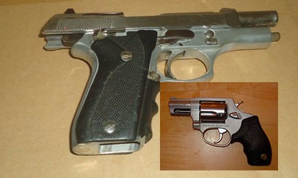 Bandidos invadem Fazenda, reviram o local e fogem levando duas armas de fogo