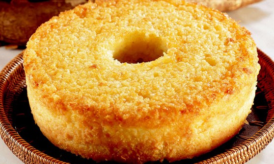 Bolo de Mandioca de liquidificador é delicioso e muito fácil de fazer