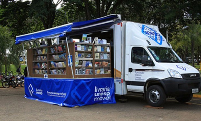 Livraria Unesp Móvel permanece em Franca até o dia 23 de setembro
