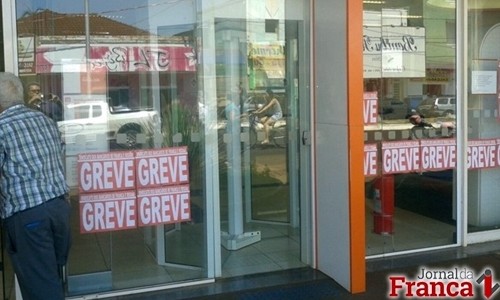 Greve dos Bancários segue nesta segunda: pedida a retomada das negociações