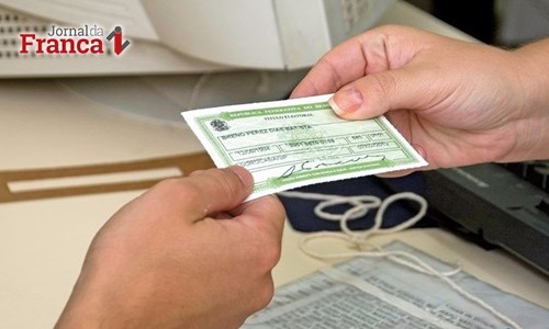 Homens são quase sete em cada dez políticos que disputam eleições