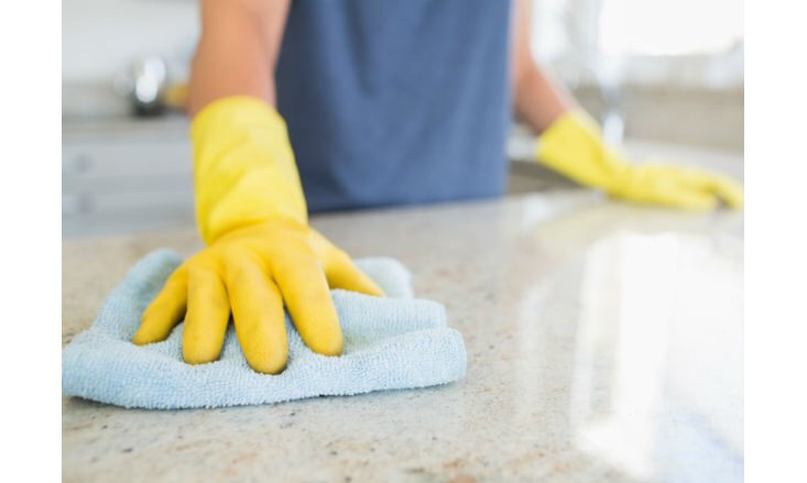 Aprenda como criar um produto caseiro para eliminar o mau odor